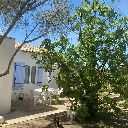 Holiday home Climatise Avec Piscine Sur Les Hauteurs De *